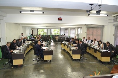 Prefeito de Chapecó solicita reunião extraordinária da Câmara de Vereadores