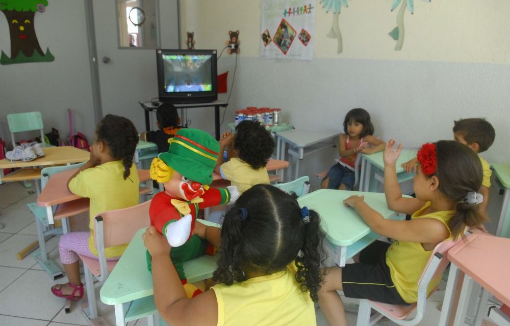 Projeto garante férias divertidas dentro da escola