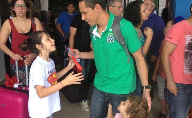 Família dos jogadores da Chapecoense recepcionam líderes do catarinense 2016