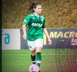 Chapecoense inicia projeto de base para futebol feminino e agenda teste