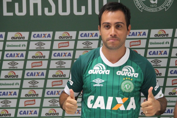 Como divulgado em primeira mão aqui Chapecoense apresenta argentino Alejandro Martinuccio