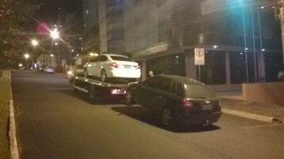 Após denuncia de perturbação, polícia recolhe 5 veículos na Nereu Ramos