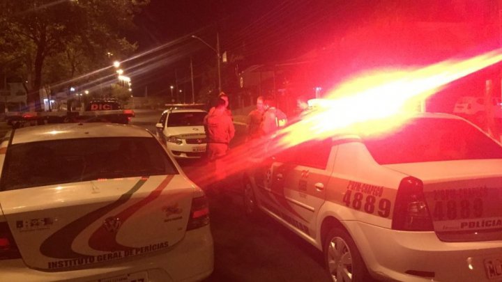 Duas pessoas são assassinadas em frente a casa de shows na Getúlio