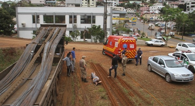 Trabalhador de Chapecó sofre queda em Seara