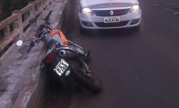 Homem morre após colidir em mureta de ponte e cair no Rio Uruguai