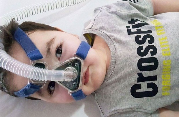 Campanha tenta juntar R$ 1 milhão para tratar menino doente do Paraná