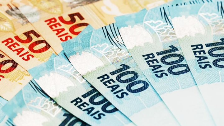 Governo envia para Assembléia projeto de aumento de salário regional em 6,76% em SC