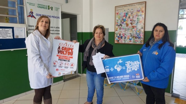 Divulgação da Campanha Nacional de Vacinação é realizada em escolas chapecoenses