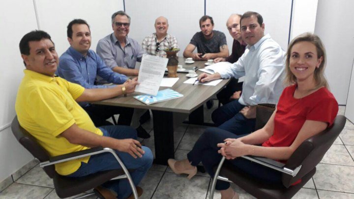 Reajuste salarial: Trabalhador da Indústria do Material Plástico ganha 100% do INPC
