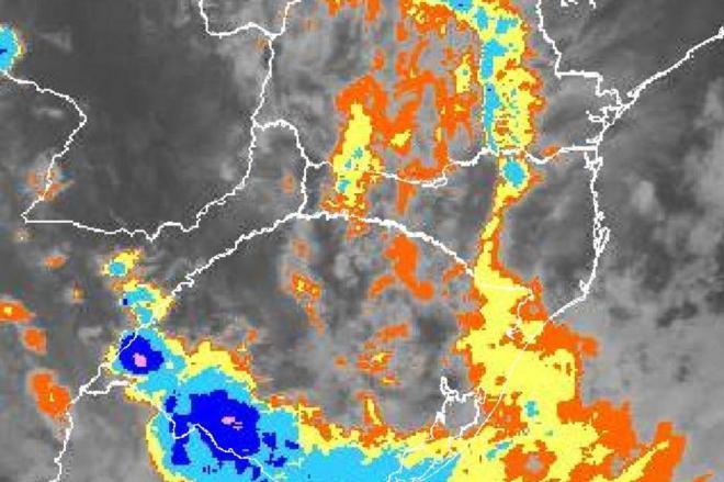 Semana começa com instabilidade em todas as cidades de SC