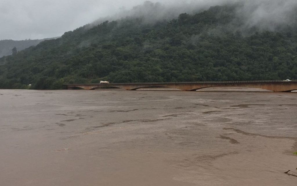 Níveis dos Rios Uruguai e Chapecó baixam em São Carlos e Águas de Chapecó