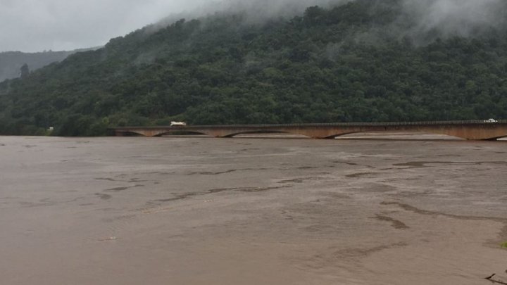 Níveis dos Rios Uruguai e Chapecó baixam em São Carlos e Águas de Chapecó