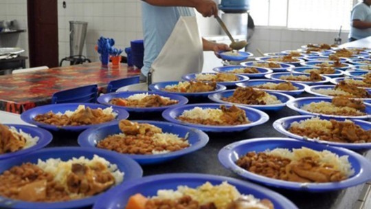 Prefeitura de Chapecó, SC, revoga pregão de merenda escolar após suspeitas de irregularidades