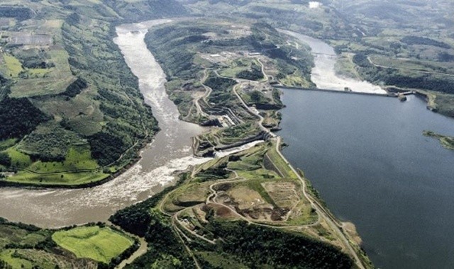 Direção da Usina Foz do Chapecó desmente boato de rachaduras em barragem