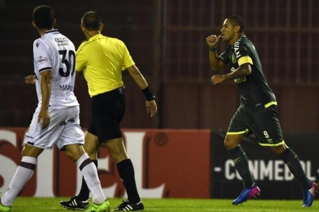 Chapecoense vence o Lanús e segue com chances na Libertadores da América