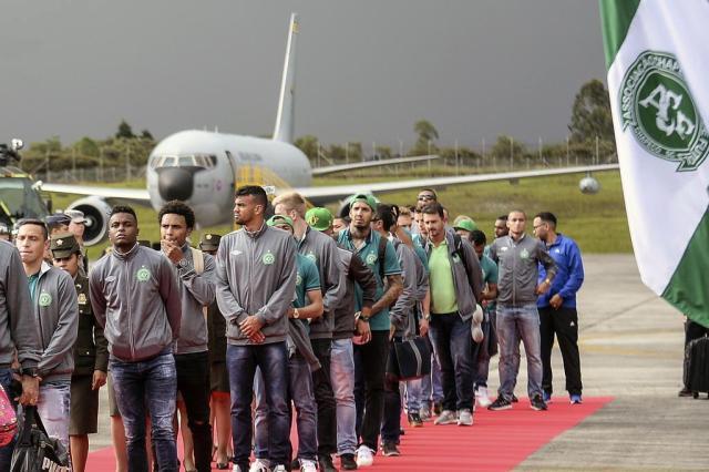 Chapecoense é recebida com homenagens na Colômbia, antes da final da Recopa Sul-Americana