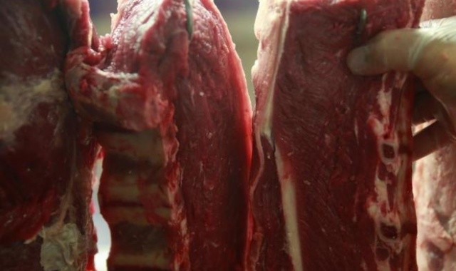 Estados Unidos suspendem importação de carne bovina do Brasil