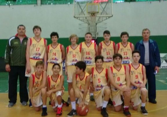 Basquete participa de campeonato estadual