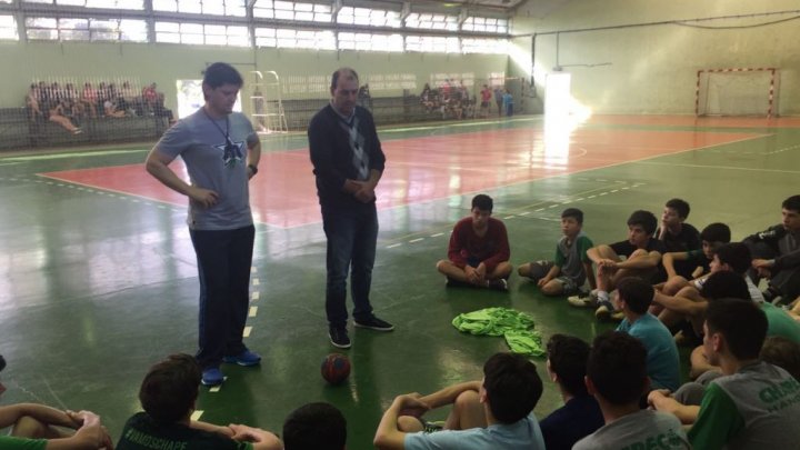 Handebol de Chapecó vence Guarujá em amistoso