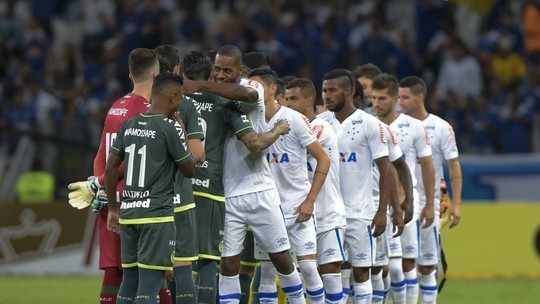Chapecoense enfrenta o Cruzeiro pela terceira vez na temporada, a primeira com titulares