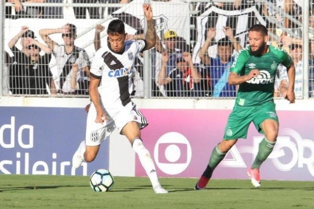 Chapecoense perde para a Ponte Preta e amarga segunda derrota