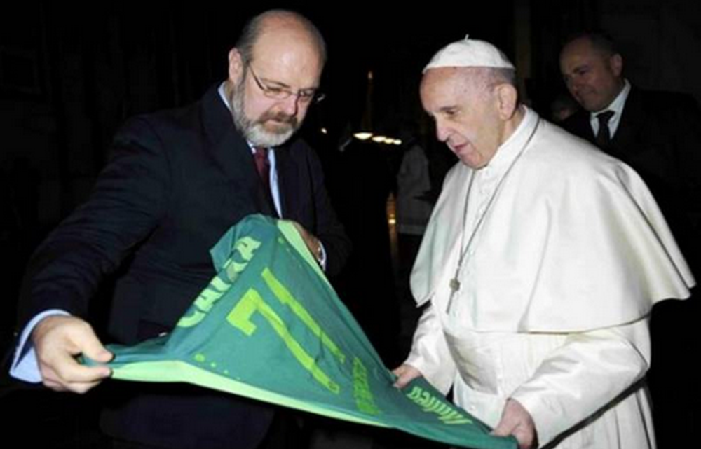 Chape confirma amistoso com a Roma e prevê visita ao Papa Francisco