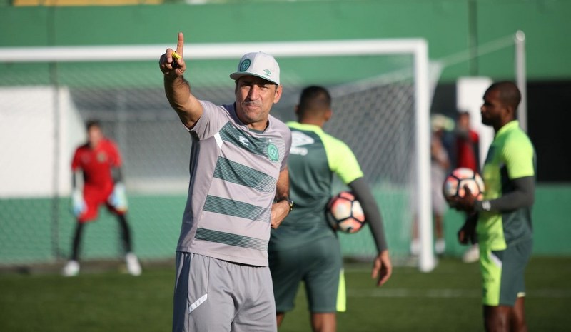 Chape entra em campo para reverter derrota e avançar na Sul-Americana