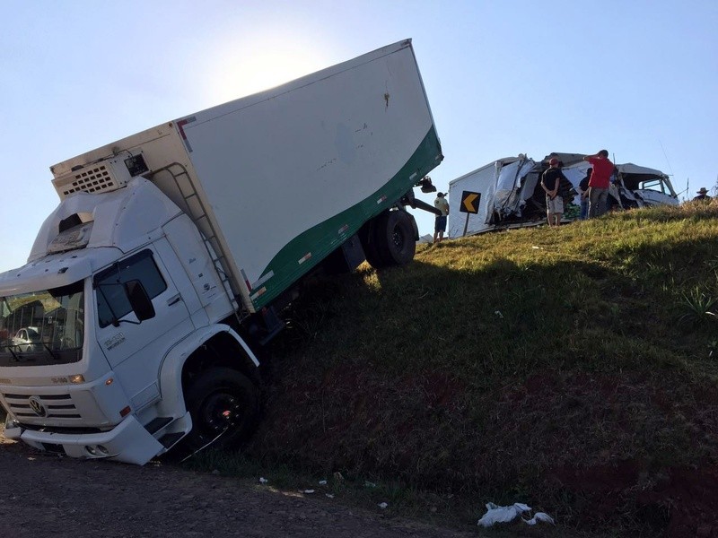 Acidente grave envolvendo veículos de Xaxim deixa feridos em Cordilheira Alta