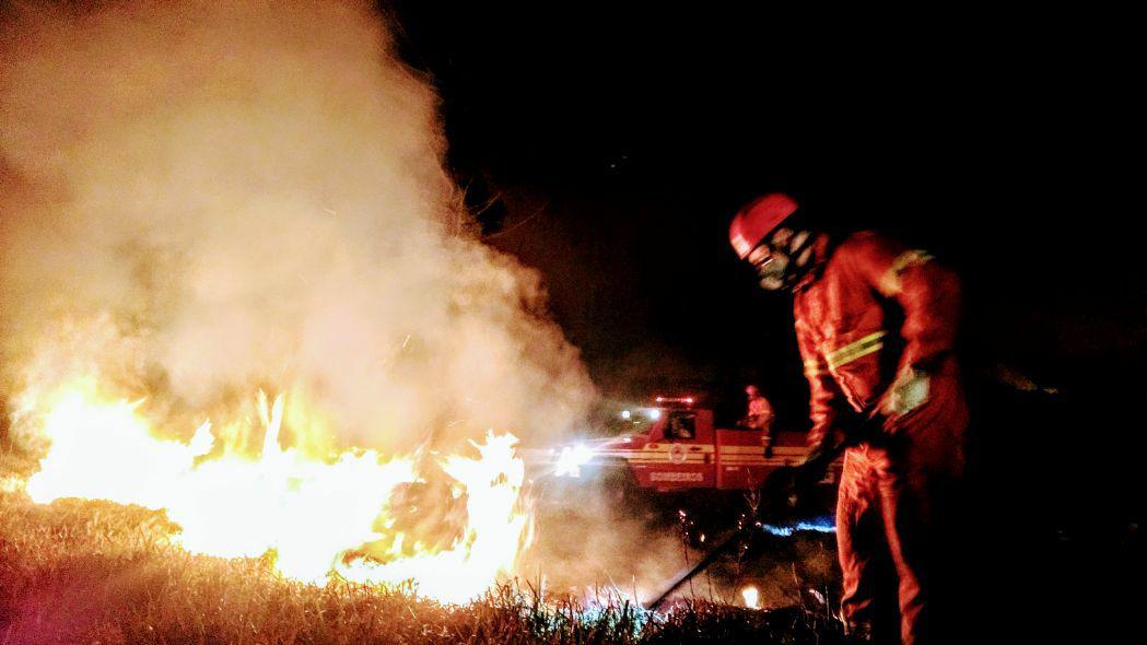 Corpo de Bombeiros atende 12 incêndios em um dia em Chapecó