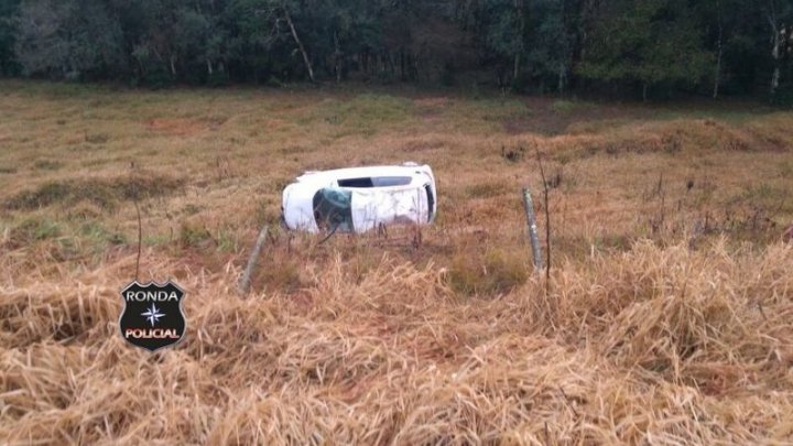 Motorista fica ferido em capotamento registrado na SC-283 em Chapecó