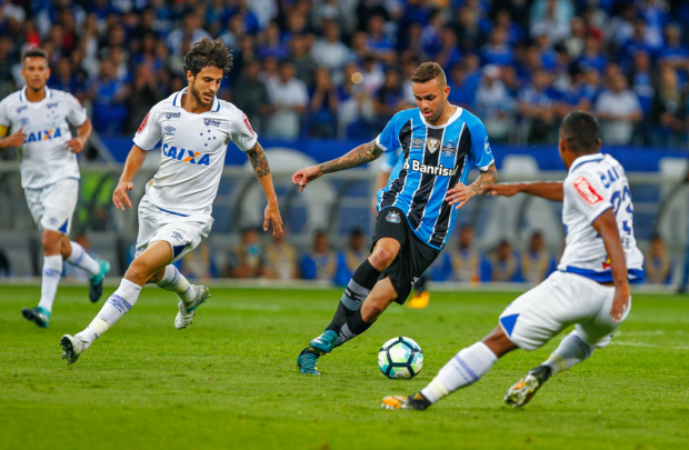 Grêmio perde nos pênaltis e está fora da Copa do Brasil