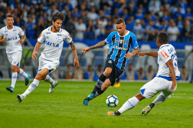 Grêmio perde nos pênaltis e está fora da Copa do Brasil