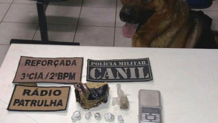 IRMÃOS SÃO PRESOS POR SUSPEITA DE TRÁFICO NO BAIRRO LÍDER
