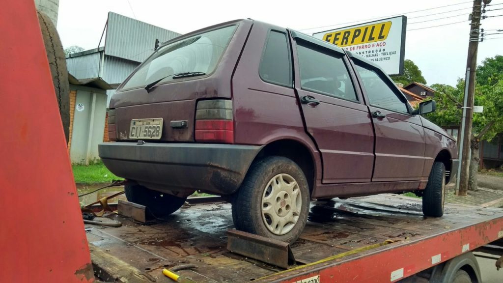 Polícia localiza veículo furtado no bairro Bela Vista