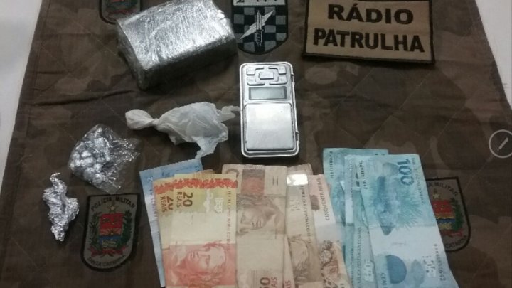 PRISÃO DE DOIS SUSPEITOS DE TRÁFICO NO BAIRRO SANTO ANTÔNIO