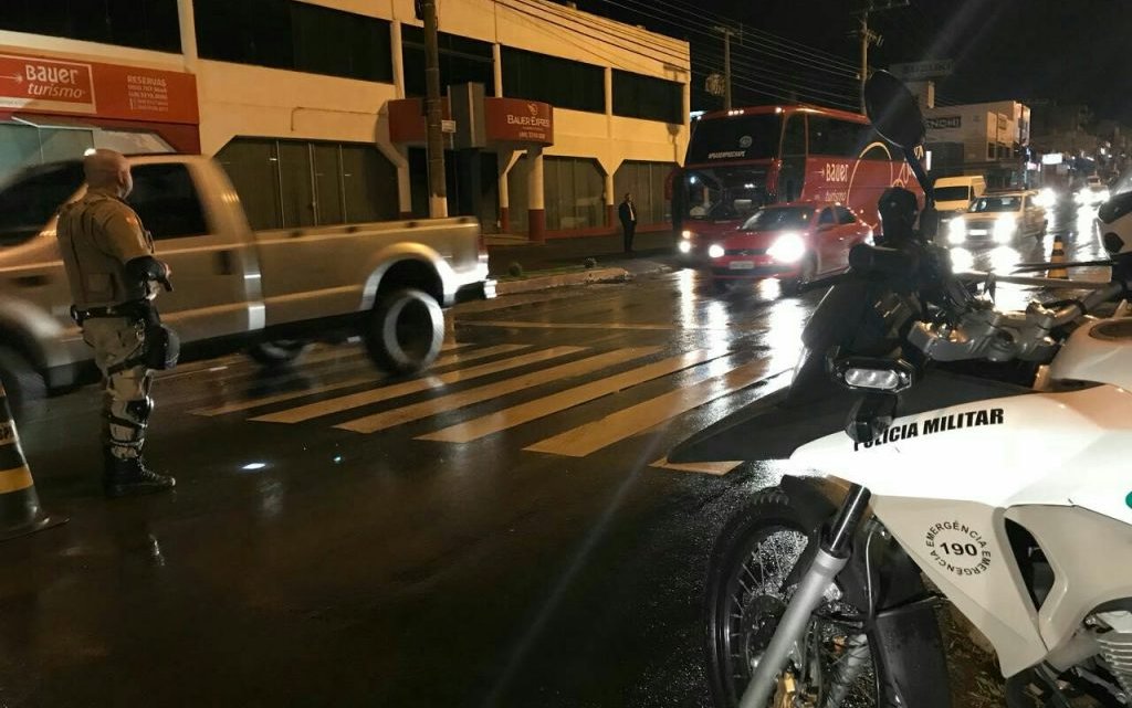 Blitz da polícia na avenida Getúlio Vargas apreende 27 CNH’s