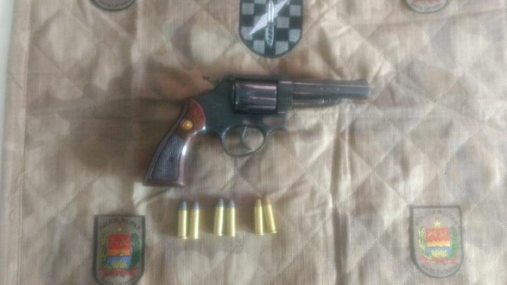 INTEGRANTE DE QUADRILHA, ADOLESCENTE É APREENDIDO POR PORTE ILEGAL DE ARMA DE FOGO