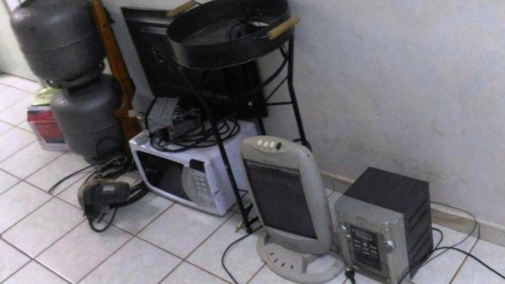 Ação rápida: Polícia prende homens após furto em residência