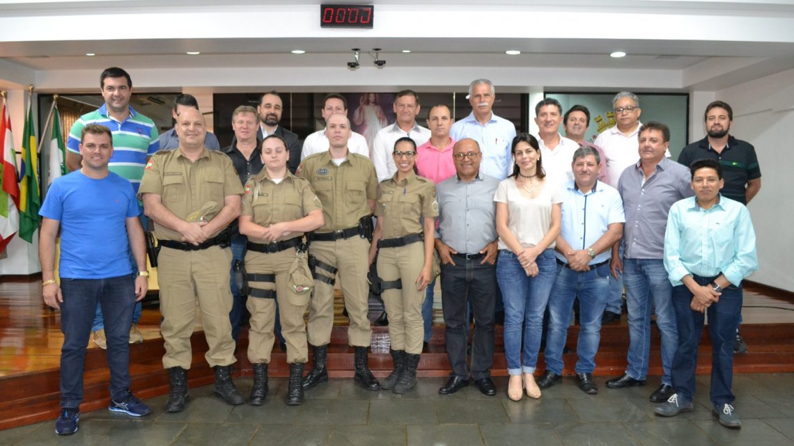 Representantes do Programa Guardião Maria da Penha visitam o Legislativo