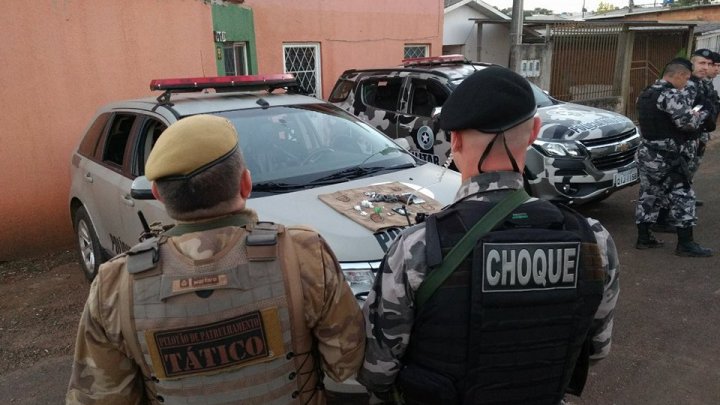 PPT e Choque aprende arma e maconha em Chapecó