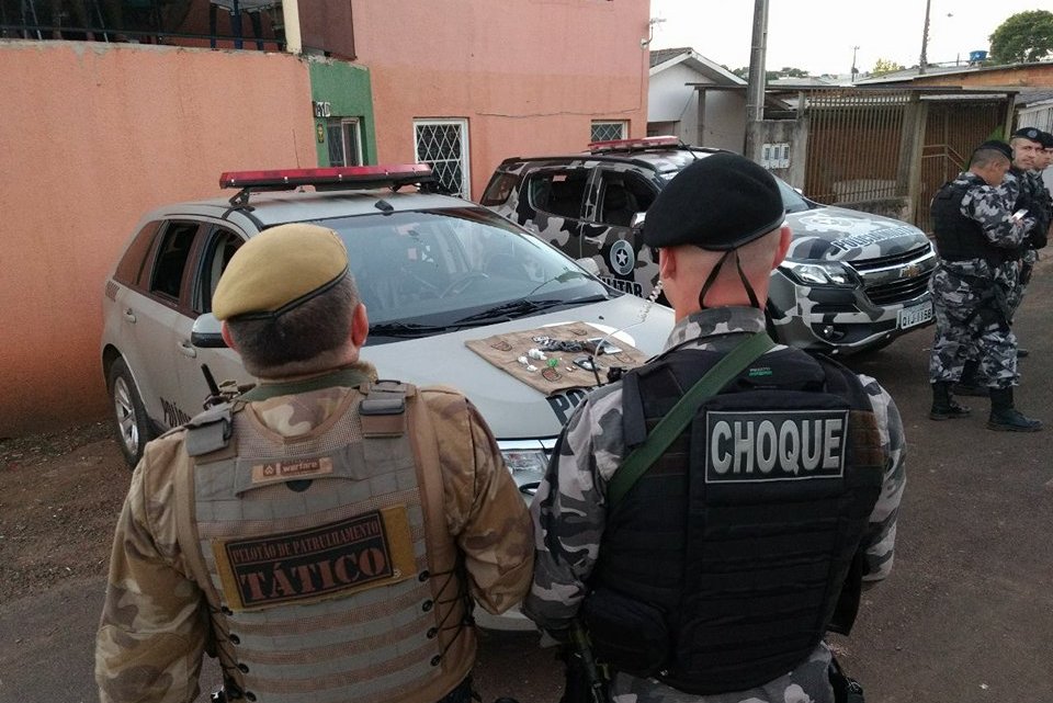 PPT e Choque aprende arma e maconha em Chapecó
