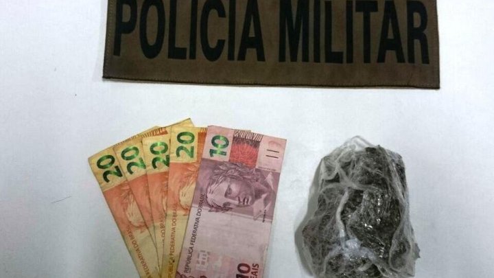 Polícia apreende droga em blitz no bairro São Pedro
