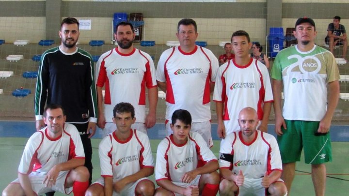 Equipe Expresso São Miguel B campeã da Copa Sest Senat / Sitran de Futsal
