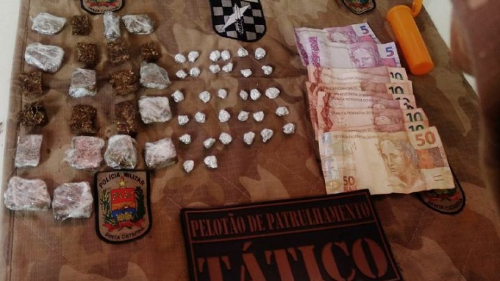 APREENSÃO DE ADOLESCENTE POR SUSPEITA DE TRÁFICO NA VILA PULGA