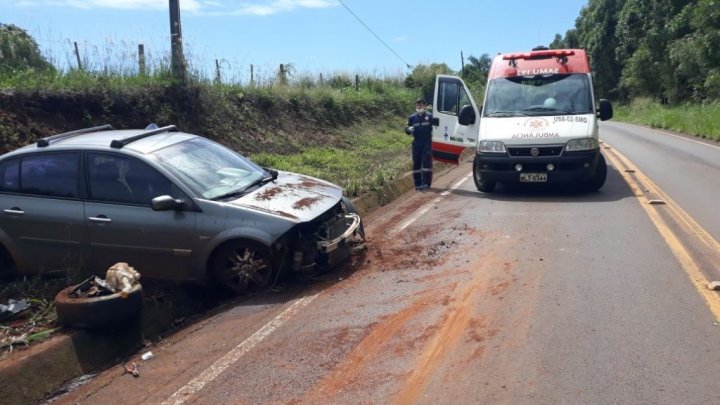 VEÍCULO MEGANE SAI DA PISTA SENTIDO GUATAMBU