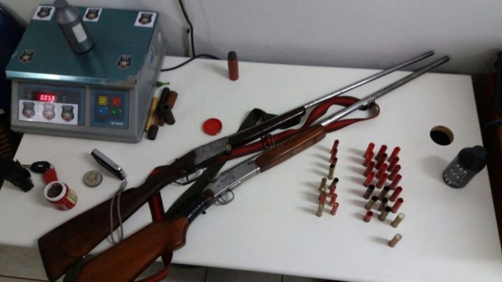 Espingardas são apreendidas em Chapecó pela DPCAMI