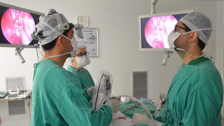 Método seguro e menos invasivo para cirurgias no crânio é desenvolvido em Chapecó