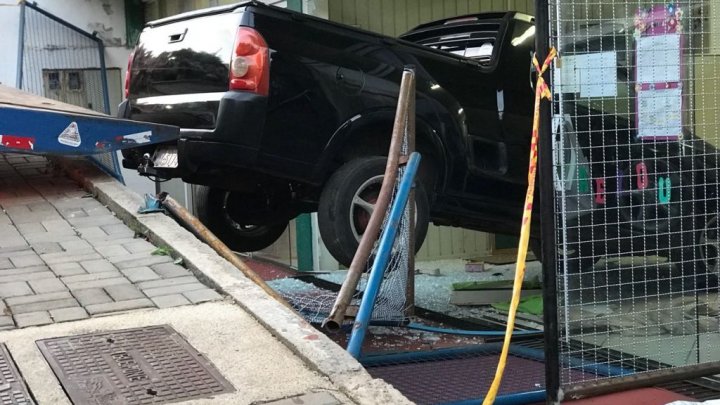 MOTORISTA BÊBADO INVADE CRECHE E DEIXA CRIANÇAS FERIDAS NO BAIRRO EFAPI EM CHAPECÓ