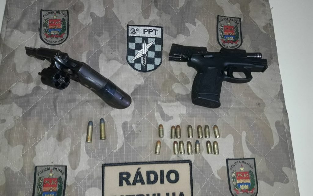 Duas pessoas são presas em Chapecó por porte ilegal de arma de fogo durante festa