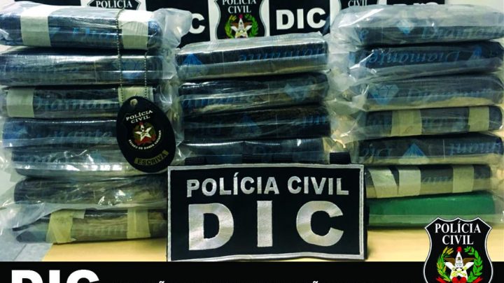 DIC encontra mais de 22 quilos de cocaina em veículo